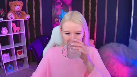 Snapshot of springajara chatting on 12.02.25 Vetta online show from 12.02.25