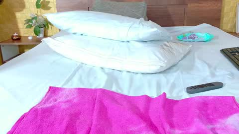 Snapshot of squirter_girl69 chatting on 01.18.25 squirter_girl69 online show from 01.18.25