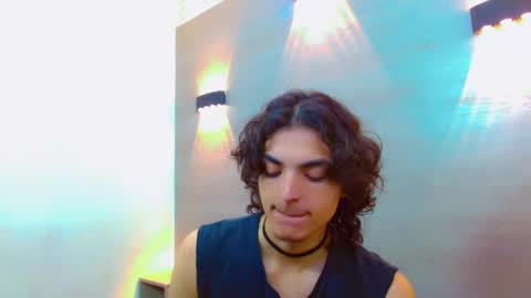 Snapshot of sr_bonnyethan chatting on 11.19.25 ethan online show from 11.19.25