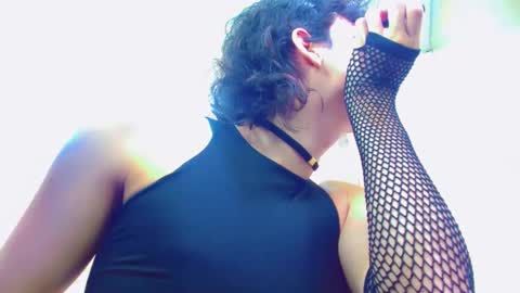 Snapshot of sr_bonnyethan chatting on 11.30.25 ethan online show from 11.30.25