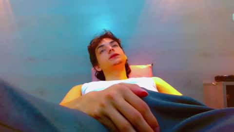 Snapshot of sr_bonnyethan chatting on 12.03.25 ethan online show from 12.03.25