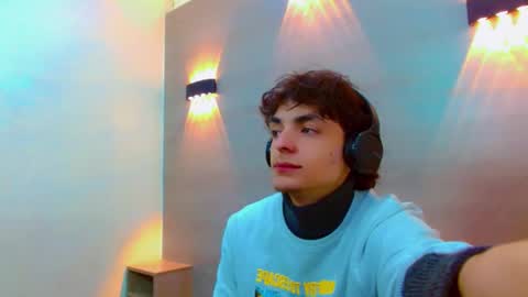 Snapshot of sr_bonnyethan chatting on 12.04.25 ethan online show from 12.04.25