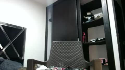 Snapshot of srta_fox chatting on 02.14.26 Srta. Fox online show from 02.14.26