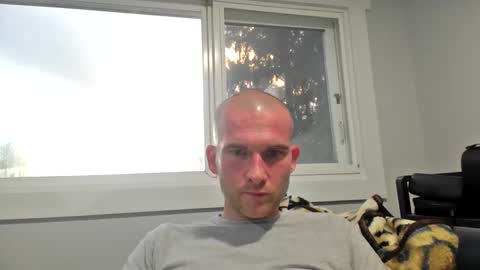 Snapshot of sscccooottt chatting on 10.27.25 sscccooottt online show from 10.27.25