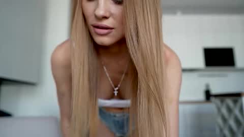 Scarlett online show from 03.27.26