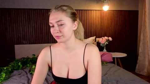 Snapshot of sssecretgirlfriend chatting on 11.13.25 Kate online show from 11.13.25