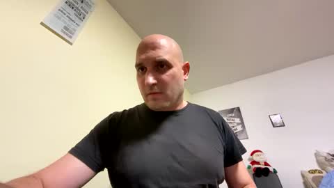 Snapshot of sta13 chatting on 10.25.25 sta13 online show from 10.25.25