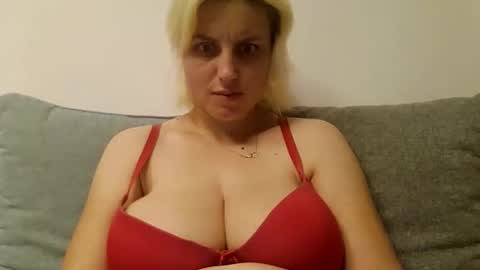 Amelly online show from 11.07.25