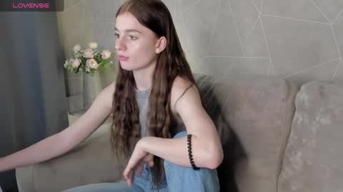 Stacey GMT5 Mo Tu We Th Fr Sa 3am -10am online show from 12.13.24