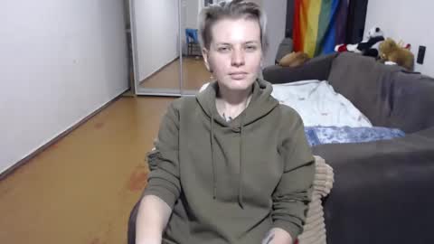 Snapshot of stacey_hot_01 chatting on 12.06.24 Stacey online show from 12.06.24