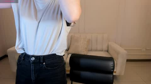 Stacy Woods online show from 03.28.26