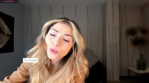 Stacy Woods online show from 05.13.26