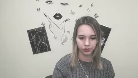 Snapshot of stacy_gr chatting on 12.21.24 Stacy online show from 12.21.24