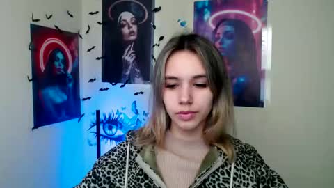 Snapshot of stacy_gr chatting on 10.20.25 Stacy online show from 10.20.25