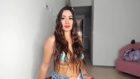 TWstacymalibu110 online show from 12.13.25