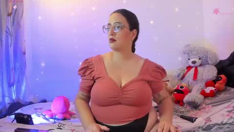 Snapshot of stacy_millerr chatting on 04.16.26 Stacy Boobs online show from 04.16.26
