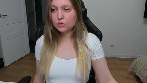 Snapshot of stacy_miraclee chatting on 02.04.26 Stacy online show from 02.04.26