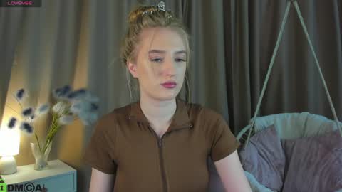 Stacy Mon Tue Wed Thu Fri Sun GMT GMT 3 1000am - 0400pm  online show from 04.24.26