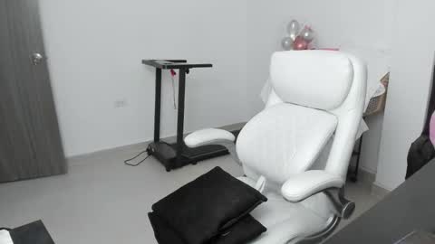 Zulma Yisset online show from 12.03.25