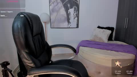 Snapshot of stacyconner chatting on 01.24.25 Stacy Conner online show from 01.24.25