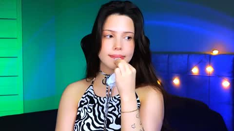 Snapshot of stacygonzales_ chatting on 01.31.25 Bye bye dear See you on December 3st  online show from 01.31.25