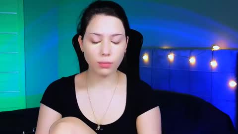 Snapshot of stacygonzales_ chatting on 02.18.25 Bye bye dear See you on December 3st  online show from 02.18.25