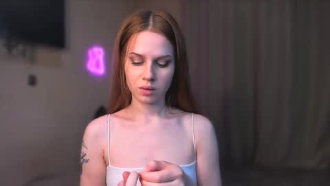 Snapshot of stacyloveforu chatting on 09.17.25 stacyloveforu online show from 09.17.25