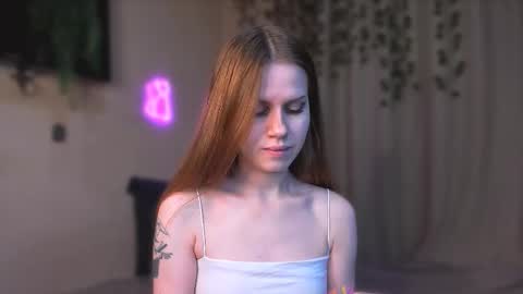 Snapshot of stacyloveforu chatting on 10.19.25 stacyloveforu online show from 10.19.25