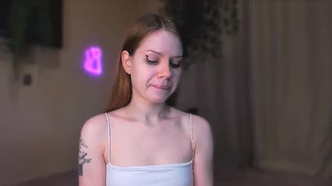 Snapshot of stacyloveforu chatting on 11.16.25 stacyloveforu online show from 11.16.25