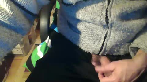 Snapshot of stalloneumbro chatting on 03.08.25 CIPPALIPPA online show from 03.08.25