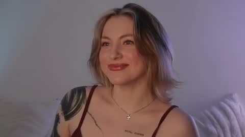 Snapshot of stanovaya300kg chatting on 01.06.26 Kristina online show from 01.06.26