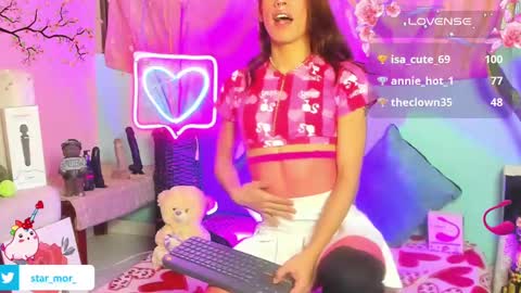 Snapshot of star_mor_ chatting on 01.12.25  estrellita online show from 01.12.25