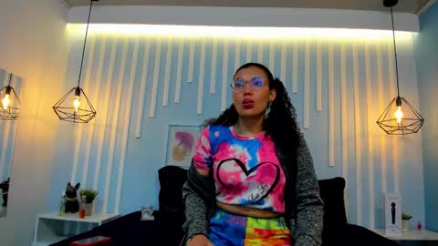 Snapshot of starkjoness chatting on 10.29.25 Stark Jones online show from 10.29.25