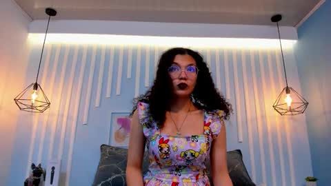 Snapshot of starkjoness chatting on 11.03.25 Stark Jones online show from 11.03.25