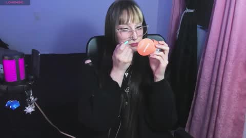 Snapshot of starrraura chatting on 03.18.26 Star Aura online show from 03.18.26