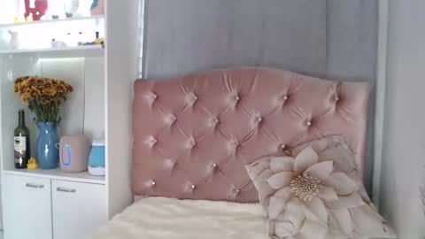 Snapshot of starsweetcute chatting on 11.27.25 Celeste online show from 11.27.25