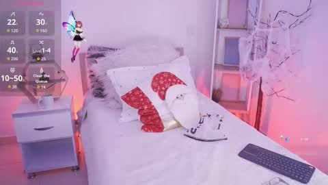 Snapshot of starwitch_ chatting on 11.13.25 Yoko online show from 11.13.25