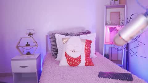 Snapshot of starwitch_ chatting on 11.29.25 Yoko online show from 11.29.25