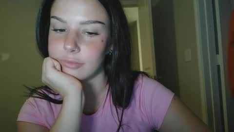 Snapshot of stassiebabyxo chatting on 06.06.26 stassiebby online show from 06.06.26