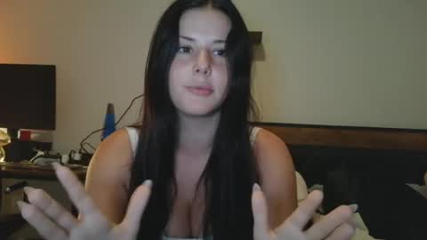Snapshot of stassiebabyxo chatting on 06.14.26 stassiebby online show from 06.14.26