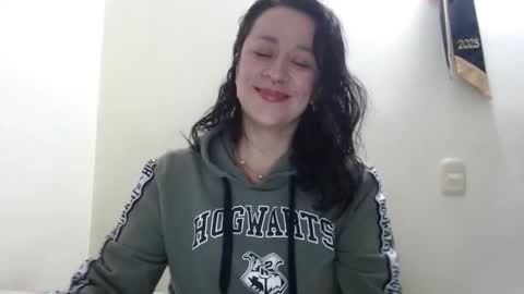 Luna Fox online show from 10.31.25