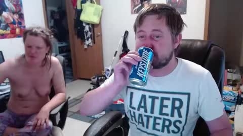 Snapshot of steelsings chatting on 09.30.25 SteelSings online show from 09.30.25