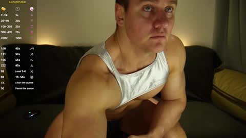 Snapshot of steevemuscle chatting on 12.02.25 Steeve online show from 12.02.25