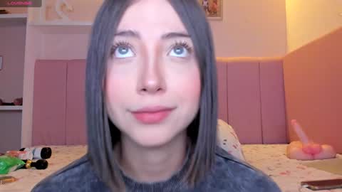 Stefa Gomez  online show from 12.27.24