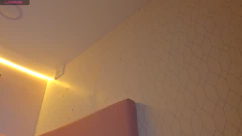 Stefa Gomez  online show from 01.10.25