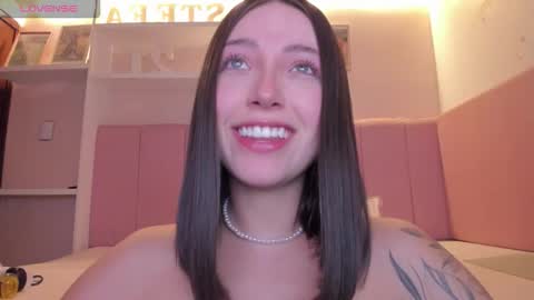 Stefa Gomez  online show from 10.15.25