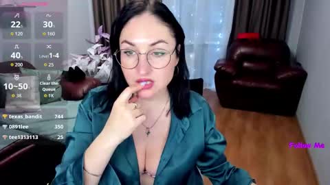 Snapshot of stefanawinter chatting on 05.11.26 StefanaWinter online show from 05.11.26