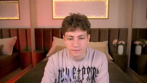 Esrefan online show from 02.19.26