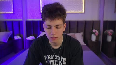 Snapshot of stefanbev chatting on 03.26.26 Esrefan online show from 03.26.26