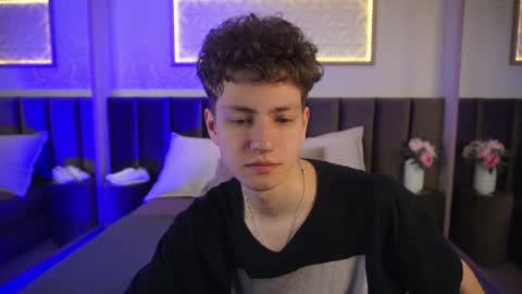 Snapshot of stefanbev chatting on 03.31.26 Esrefan online show from 03.31.26